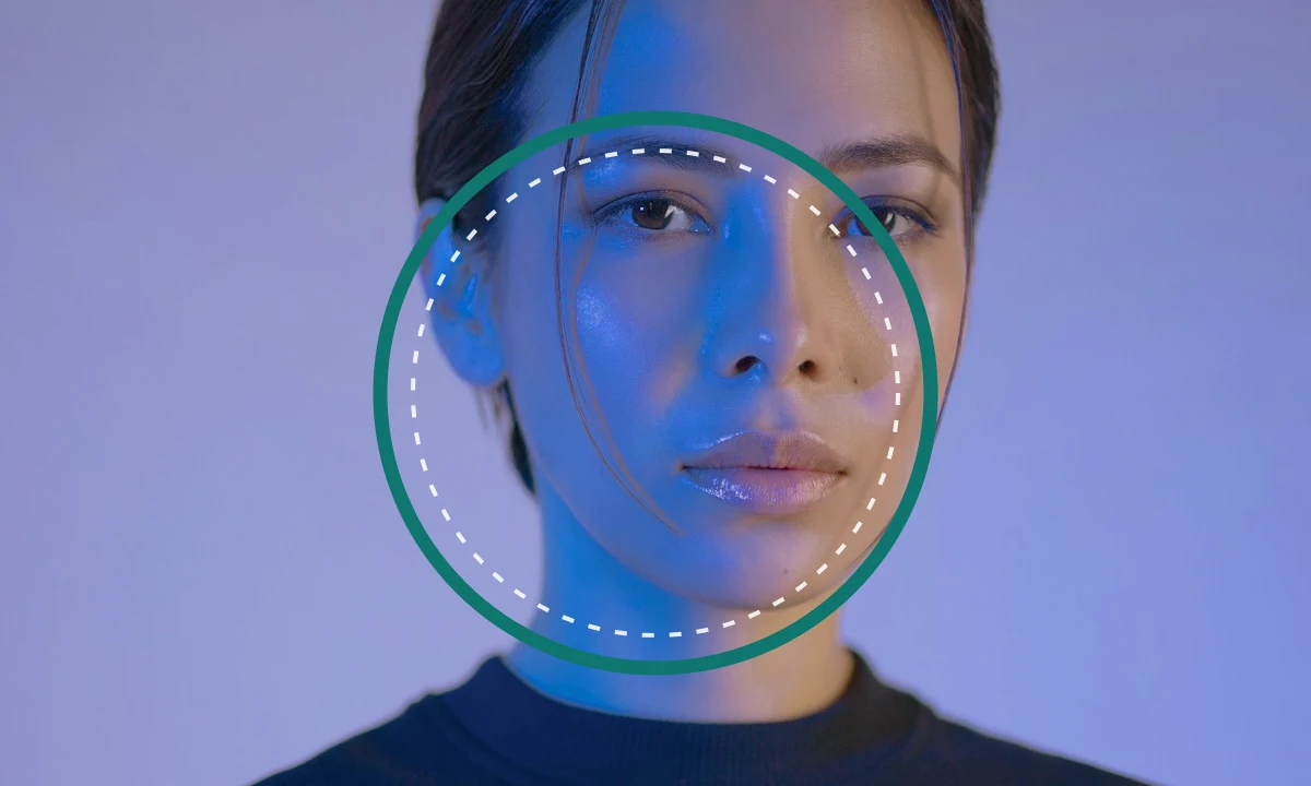 A portrait placed with comfortable space inside a circular crop guide